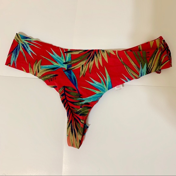 Victoria’s Secret Push-Up Bra and Panty Set - Picture 5 of 8